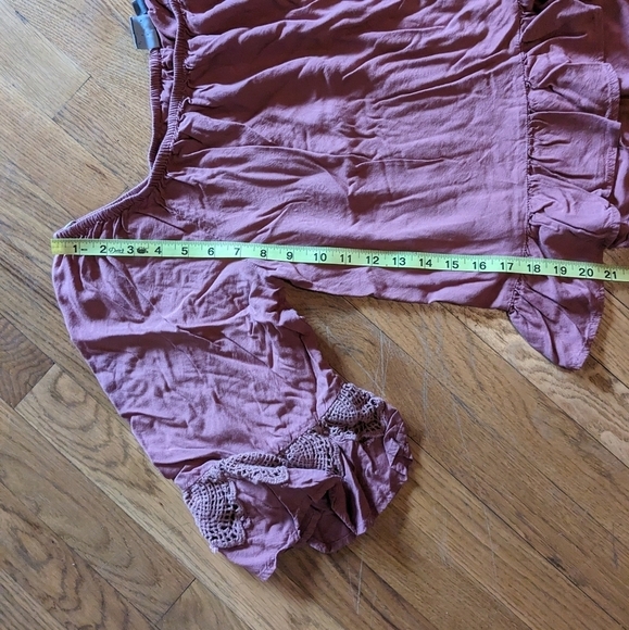 Soho XL Dusty Rose Wide Neck / Off the Shoulder Lace & Ruffle Top - Picture 8 of 9